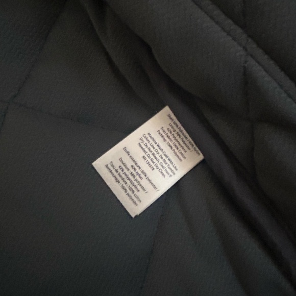 Vineyard Vines Quilted Barn Jacket Navy - Picture 12 of 12